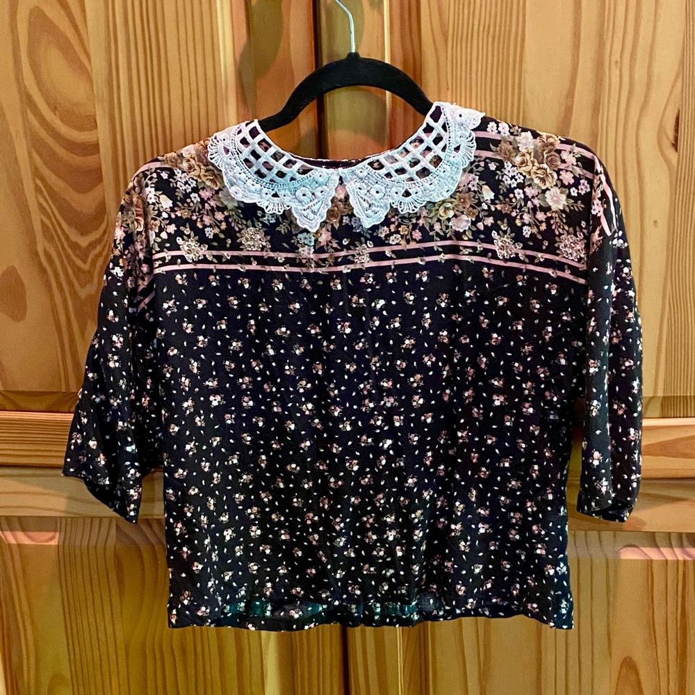 Peter Pan Collar Black Patterned Shirt